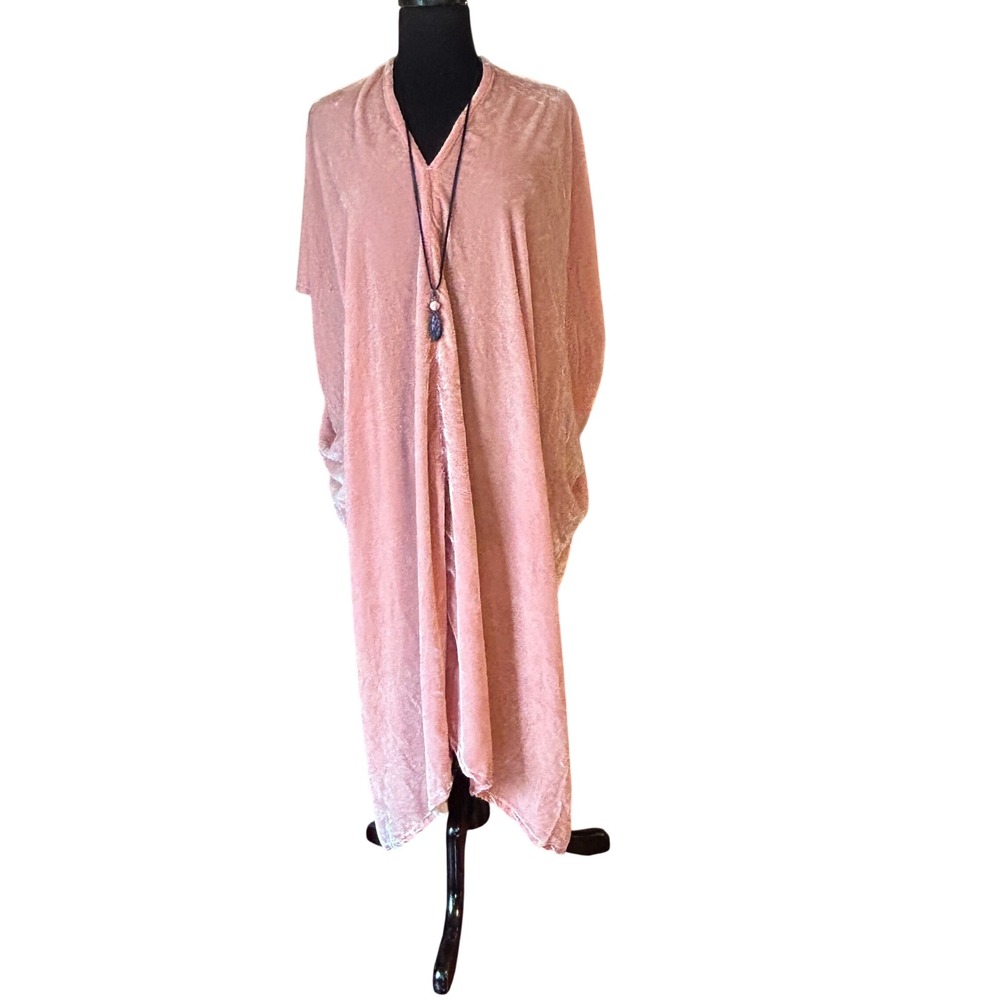 Miranda Bennett Studio Everyday Dress 1X Pink Velvet Cocoon V-Neck Excellent